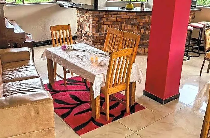 Ui Guesthouse