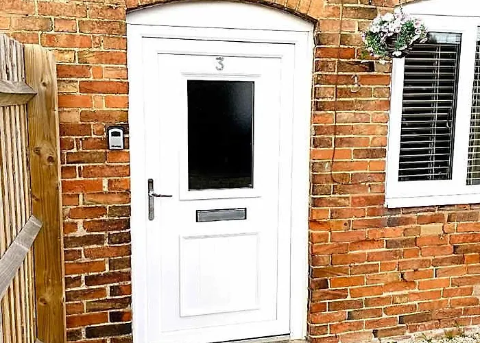 Laburnum Cottage No.3