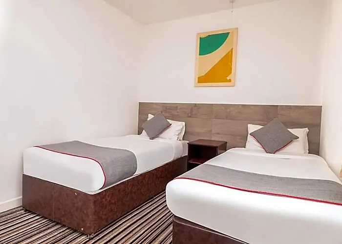 Commercial Hotel