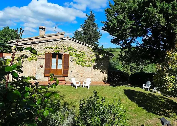 Panoramic Farmvilla In Tuscany