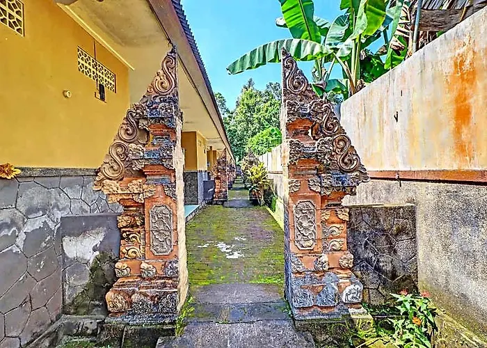 Hotel O Sekar Jagat Near Pantai Baluk Rening
