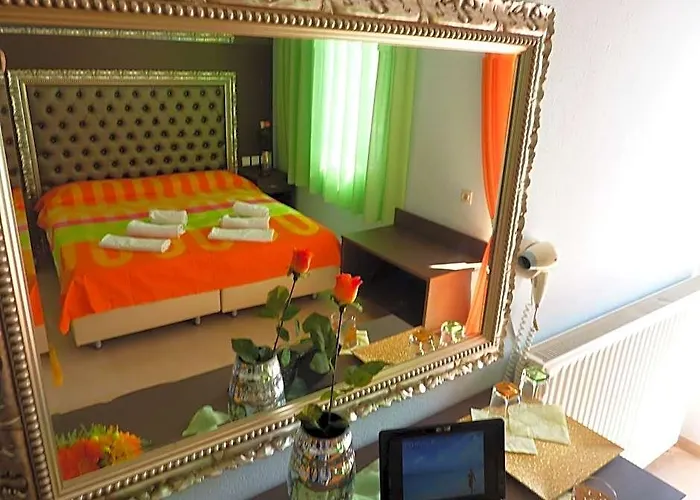 Hotel White Rose Beach