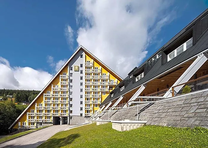 Pinia Hotel & Resort