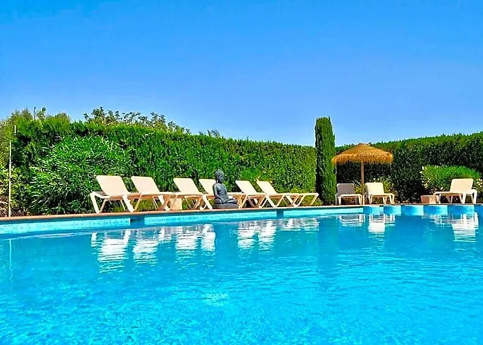 Gatona Comfortable Holiday Residence