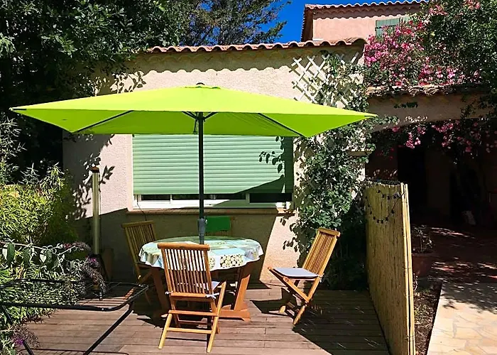 Charming Holiday Home With Swimming Pool