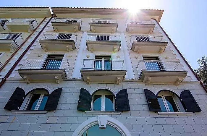 Le Fratte Luxury Home