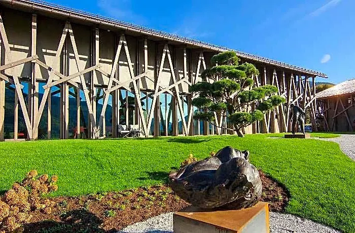 Lartor Resort