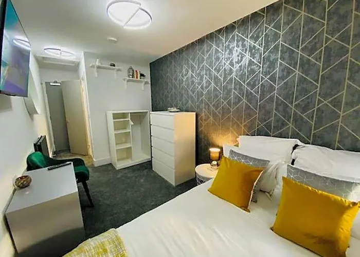 Townhouse Plus @ Beth Street Stoke