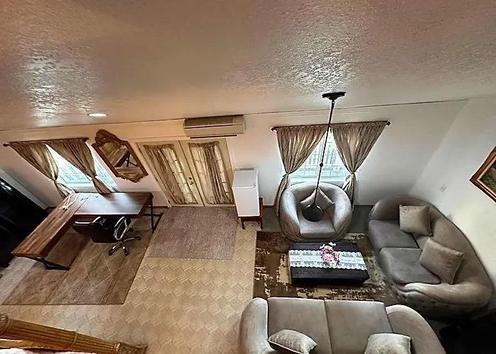 The Black Pearl Suites