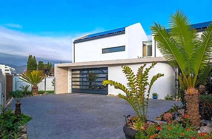 Boutique Ocean Views