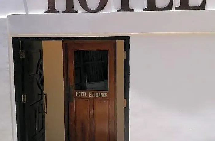 Cobadonga Inn Alona