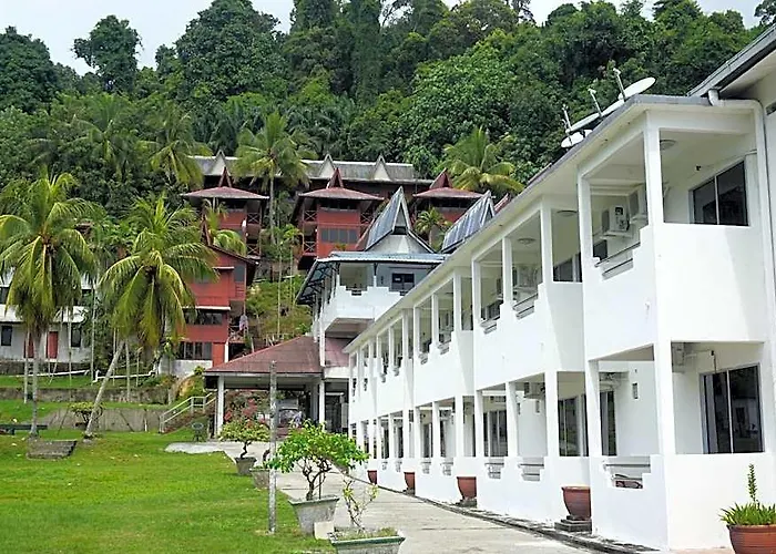 Analisa Beach Resort