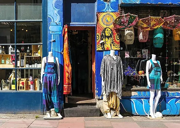 Comfy & Bright 5* Brighton Beach Doorstep Retreat