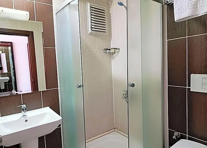 Nas Otel