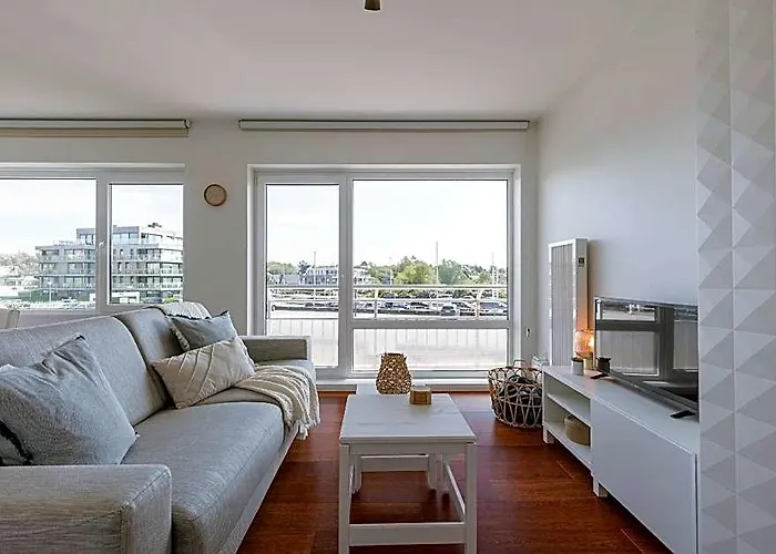 Bright Studio Just Steps From The Beach