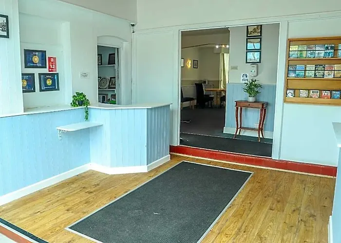 Oyo Meadows Way Guest House