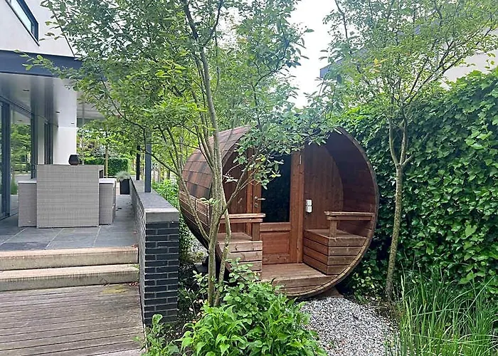 Wellness Villa On The Water Near Harderwijk