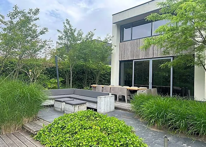 Wellness Villa On The Water Near Harderwijk