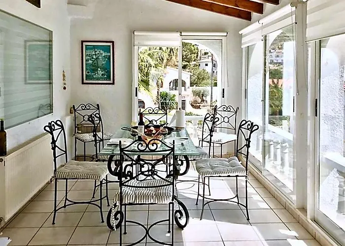 Villa With Private Pool In Moraira