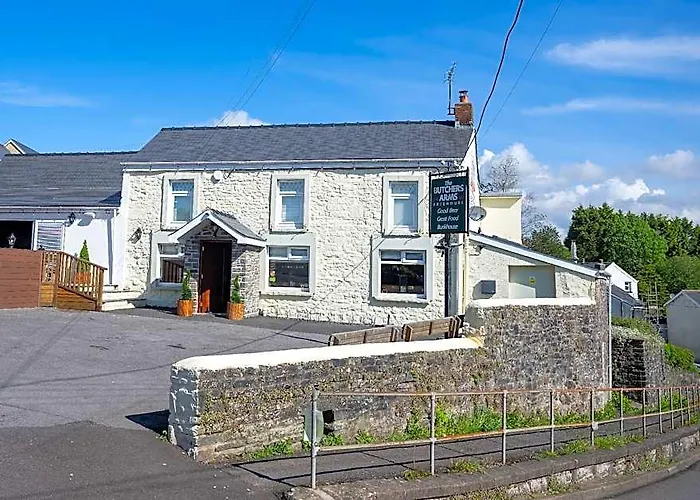 The Butchers Arms - Grill Pub And Bunkhouse
