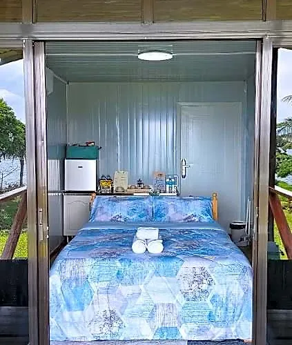 Paul'S Hideaway Inn