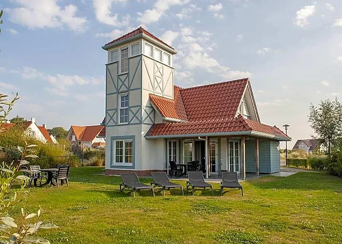 Villa In Cadzand-Bad Near North Sea Beach