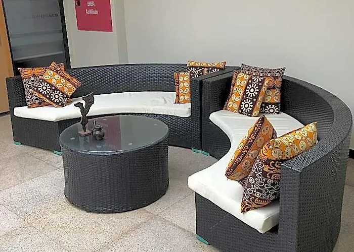 Hotel Uzeir