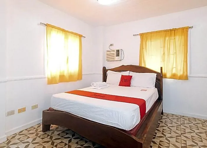 Reddoorz @ Moss Hotel Guevarra Dasmarinas
