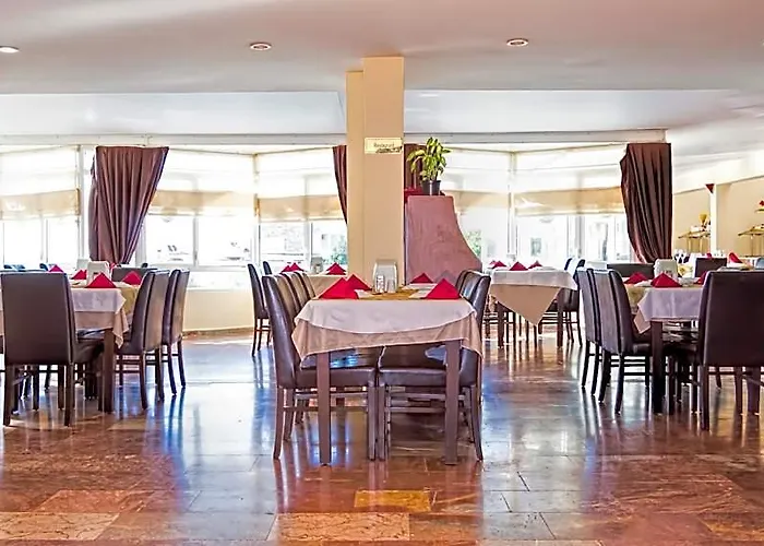 Green Gold Hotel