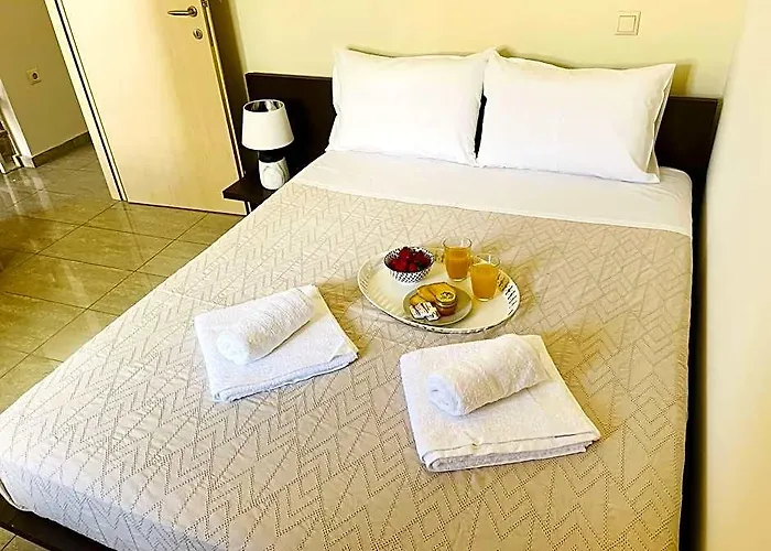 Cozy Nest - 2Min To Beach, 6Min Walk To Old Town