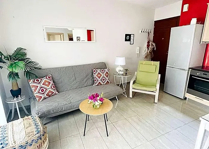 Cozy Nest - 2Min To Beach, 6Min Walk To Old Town