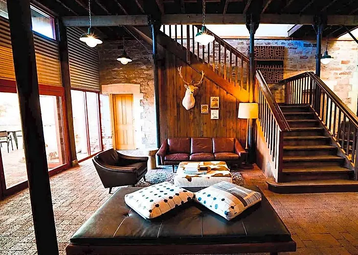 Prairie Hotel & Outback Lodge