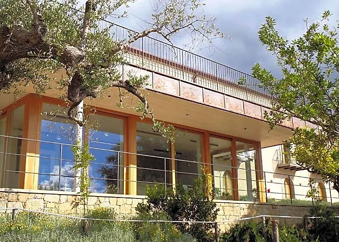 Belvilla By Oyo Hotel Alimunera