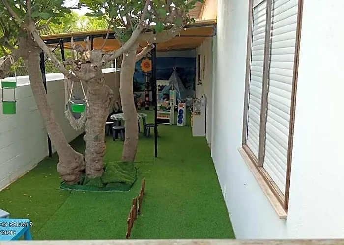 Benasha House With Playground Room
