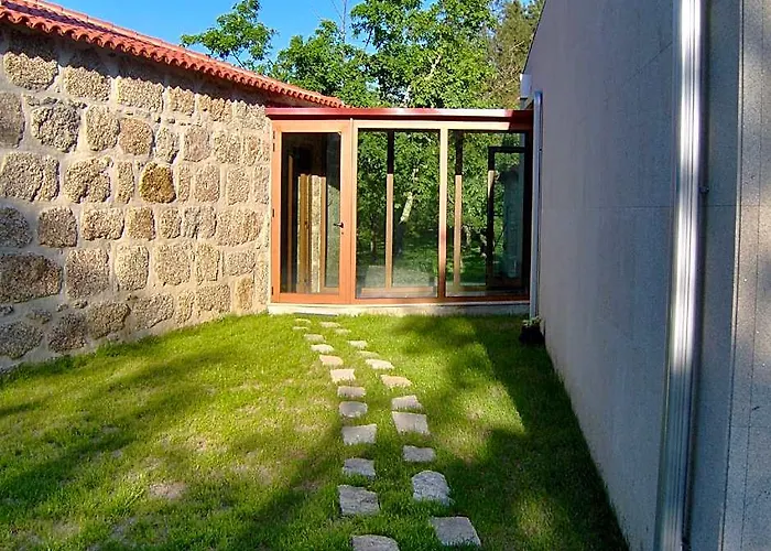 Paradise Is Real At Vale Martinho Rosa