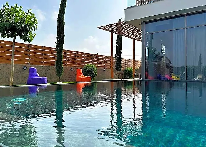 Premium Villa With Sea And Ozone Pool, Garden