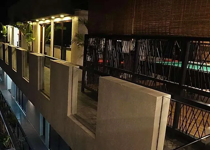 Baia Laiya Marienella Resort