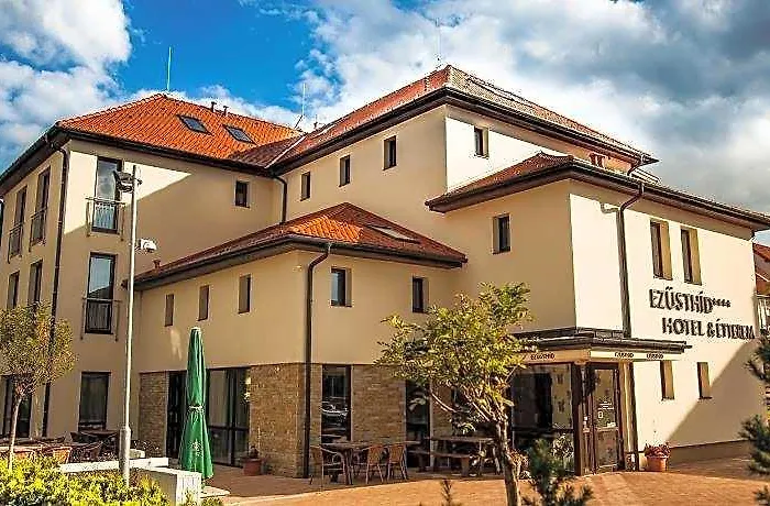 Ezusthid Hotel