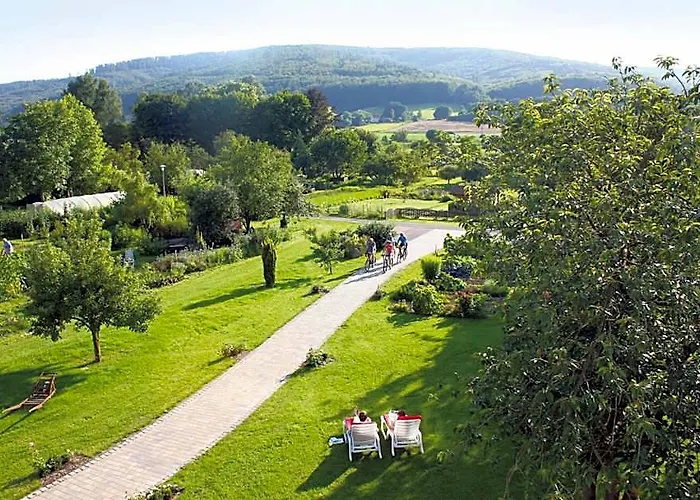 Hotel & Restaurant Kronenhof Am Weser-Radweg