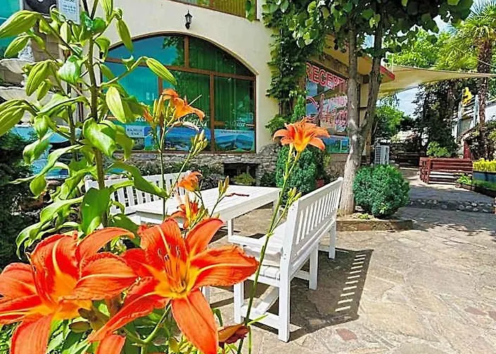 Meatsa Hotel