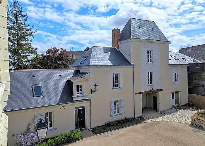 Gite Du Chateau De Saint Saturnin Sur Loire