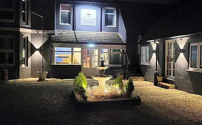 Guestling House