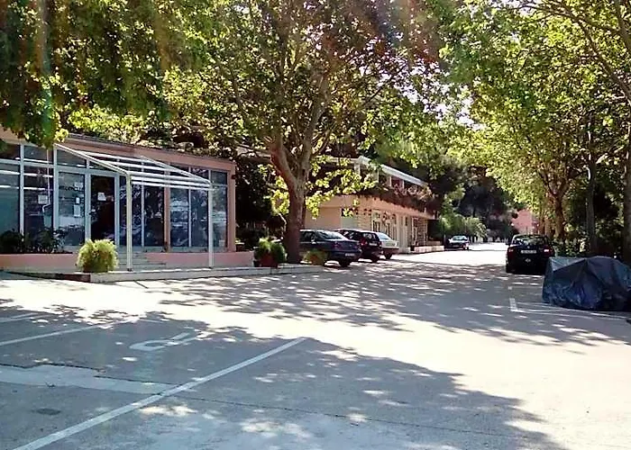 Tourist Settlement Brzet