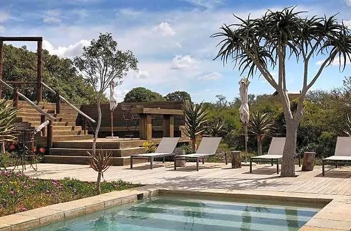 Bush Lodge