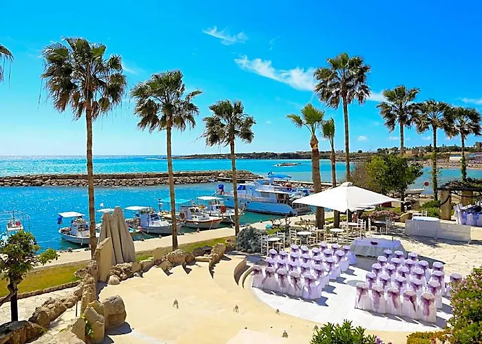 Coral Beach Hotel And Resort