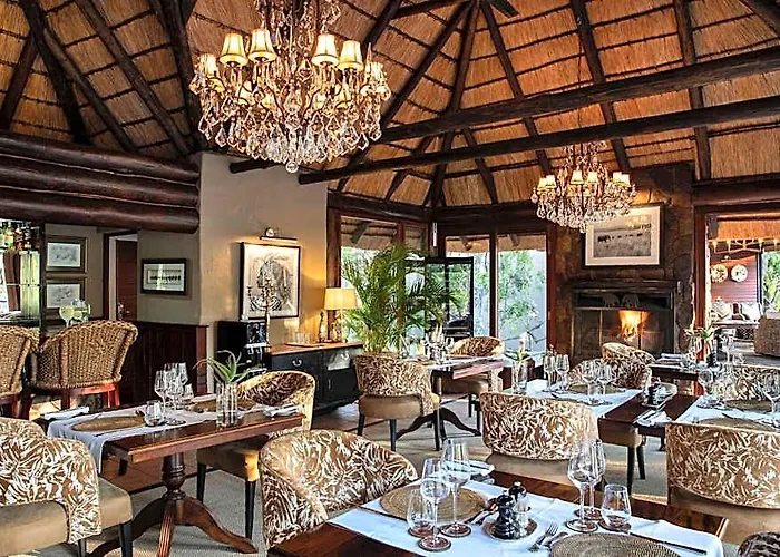 Ndlovu Safari Lodge