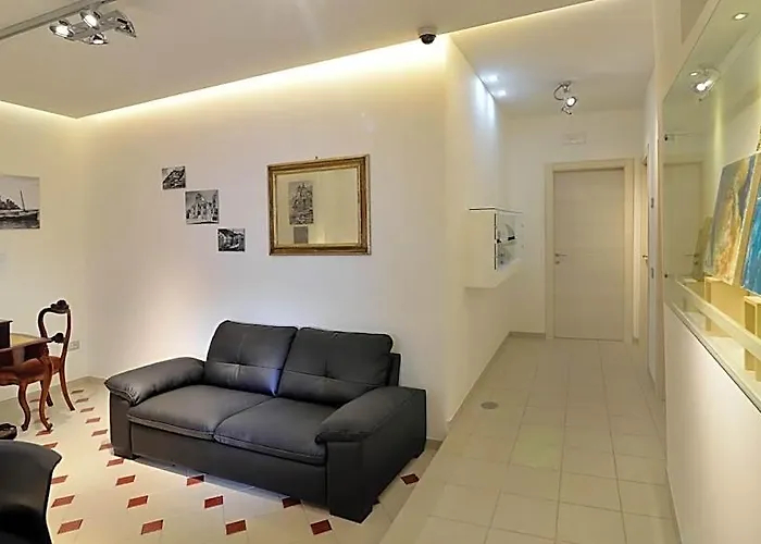 Salerno B&B Santi E Saraceni-New