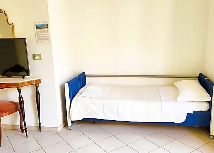 Salerno B&B Santi E Saraceni-New