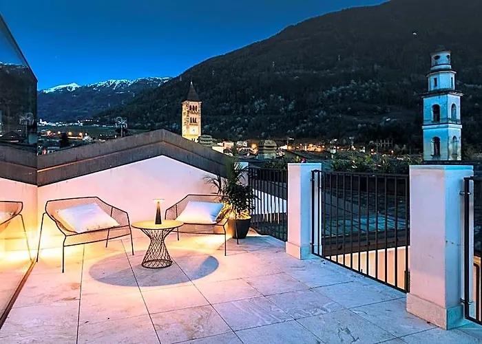 Domus Cavour Rooms&Suites
