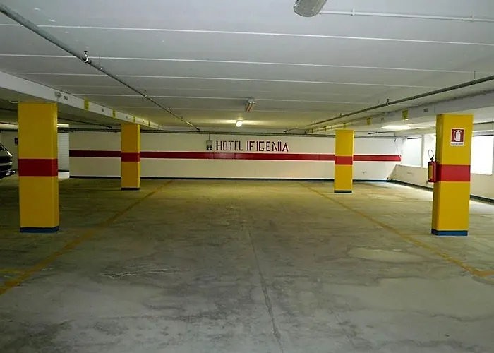 Lake Hotel Ifigenia
